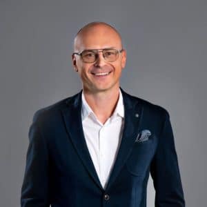 Lukasz Domoradzki Lukasz Domoradzki