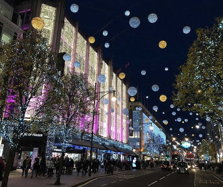 Blog Images (25) UK Christmas Light Installations